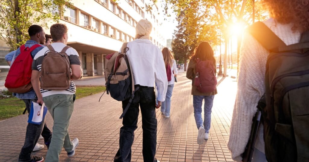 CDC’s teen behavior report focuses on nutrition, downplays sex and drug use CDC’s teen behavior report focuses on nutrition, downplays sex and drug use